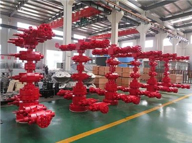 Giếng nước và cây thông Noel
